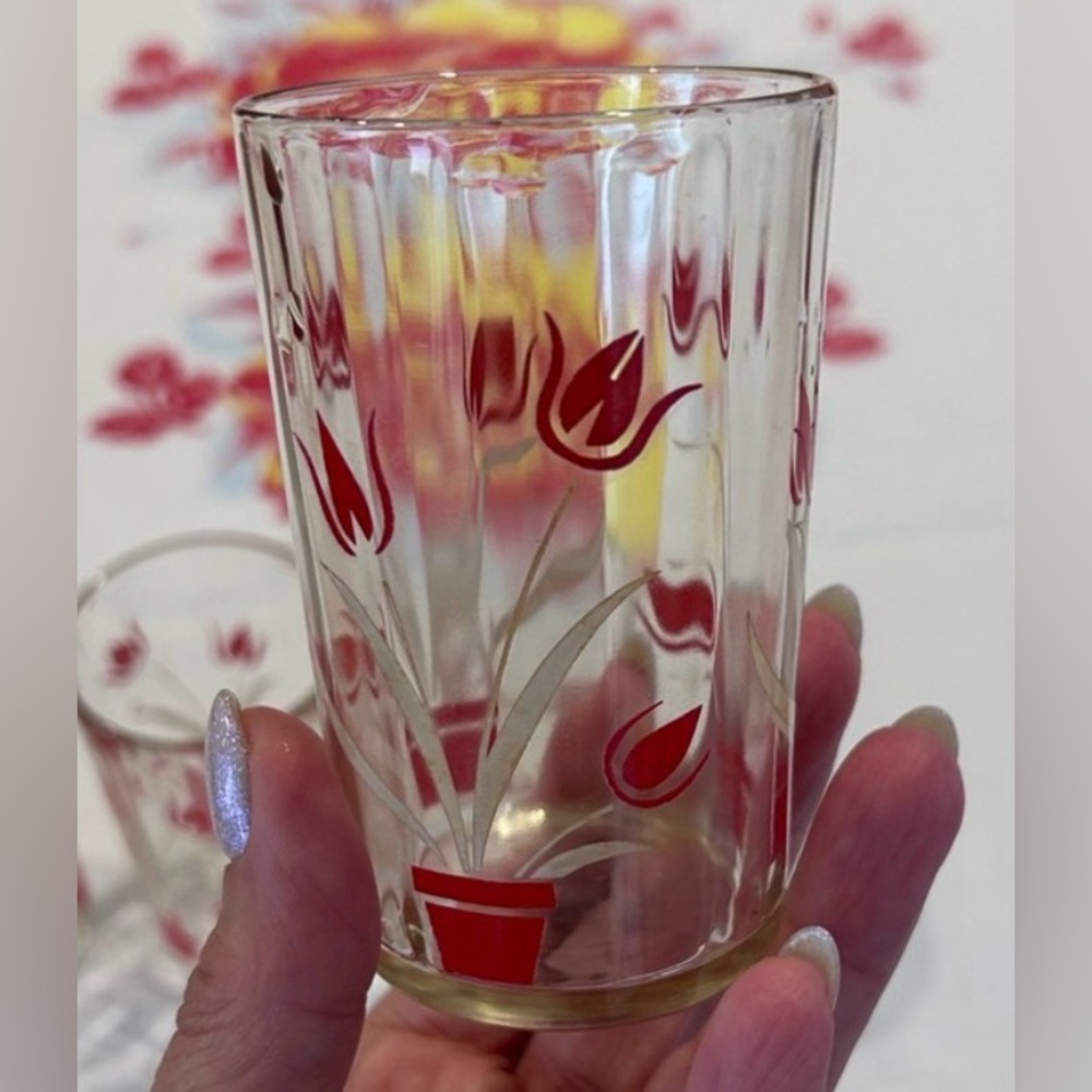 Vintage Kraft Swanky Swigs Red White Tulip Flowers Juice Glass Tumblers 4 Pc Set - Picture 3 of 8